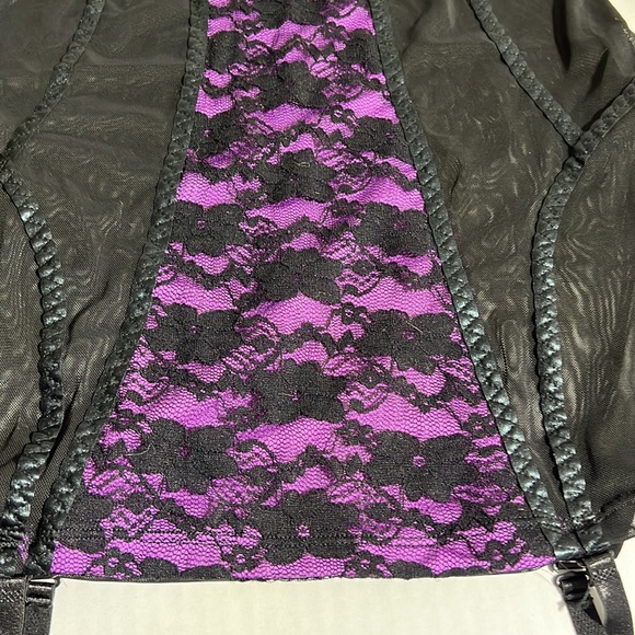 SEVEN ‘TIL MIDNIGHT || Mesh & Lace Chemise Removeable Garters, and Thong. Sz. L - Picture 6 of 10